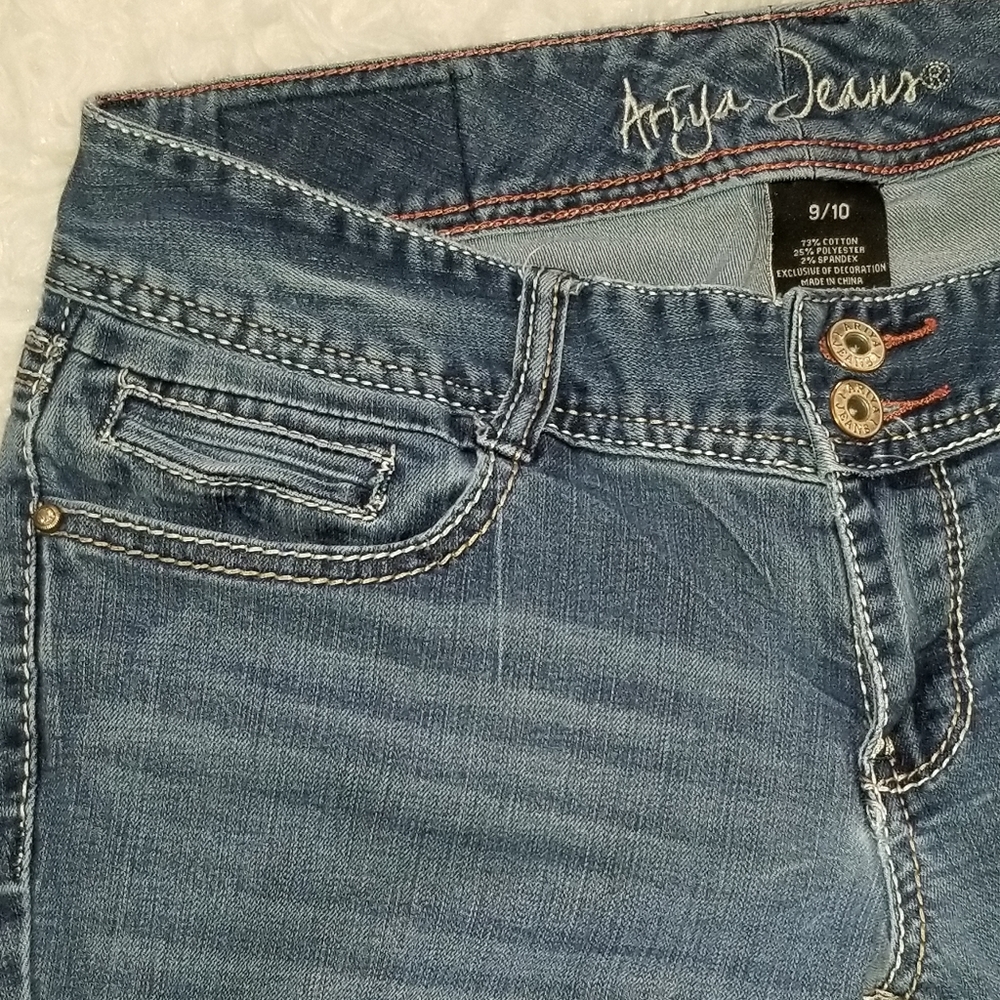 ARIYA JEANS size 9/10 - Picture 3 of 8